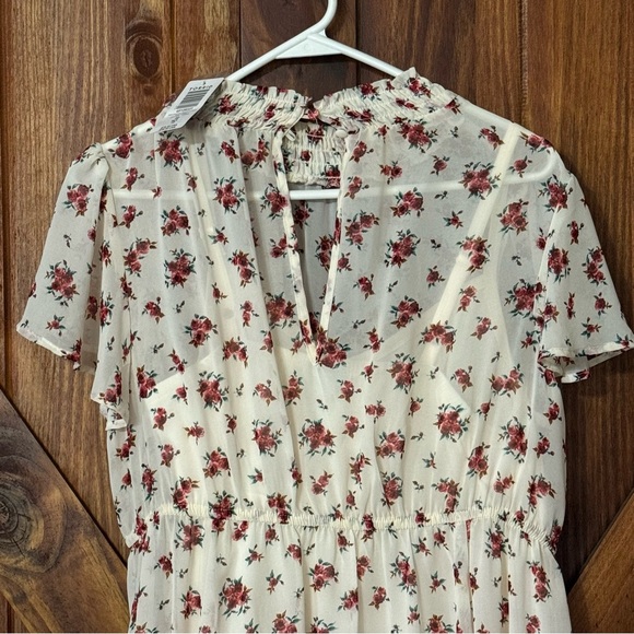 NEW Torrid Mini Chiffon Smocked Dress Rose Floral Size 00 - Picture 6 of 9